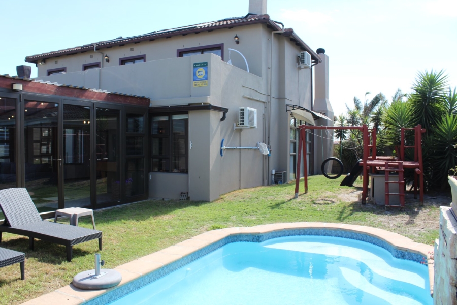 4 Bedroom Property for Sale in Rouxville Western Cape